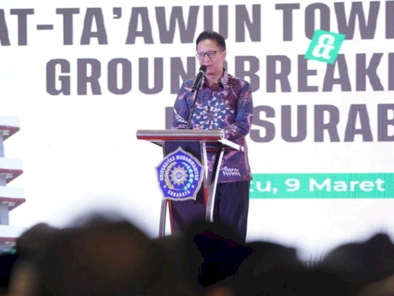 Menkes Budi Gunadi Sadikin saat meresmikan At Ta&rsquo;awun Tower dan melakukan groundbreaking Rumah Sakit Gigi dan Mulut (RSGM) di Universitas Muhammadiyah (UM) Surabaya, Sabtu (09/03/2024) kemarin. @Jejakfakta/dok. Muhammadiyah.or.id
