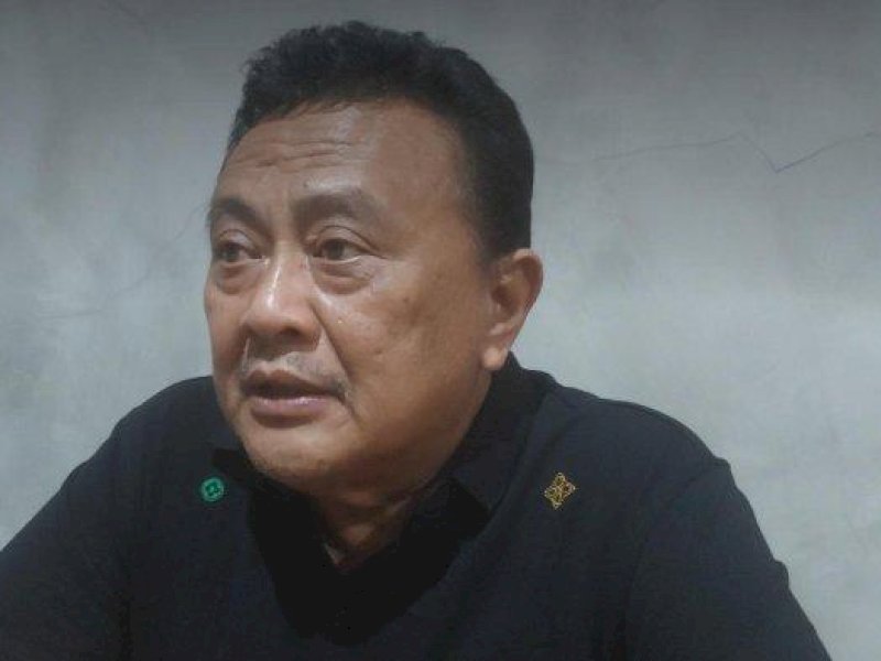 Caleg DPR RI Dapil Sulsel I dari Partai Demokrat, Syarifuddin Daeng Punna alias Sadap saat ditemui di Kopizone Prime, Jl Boulevard, Makassar, Minggu (10/3/2024) malam. Foto: Erlan Saputra (Tribun Timur)