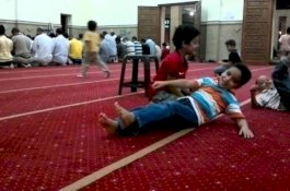 Tidak Dianjurkan Tegur Keras Anak-anak yang Bermain di Masjid