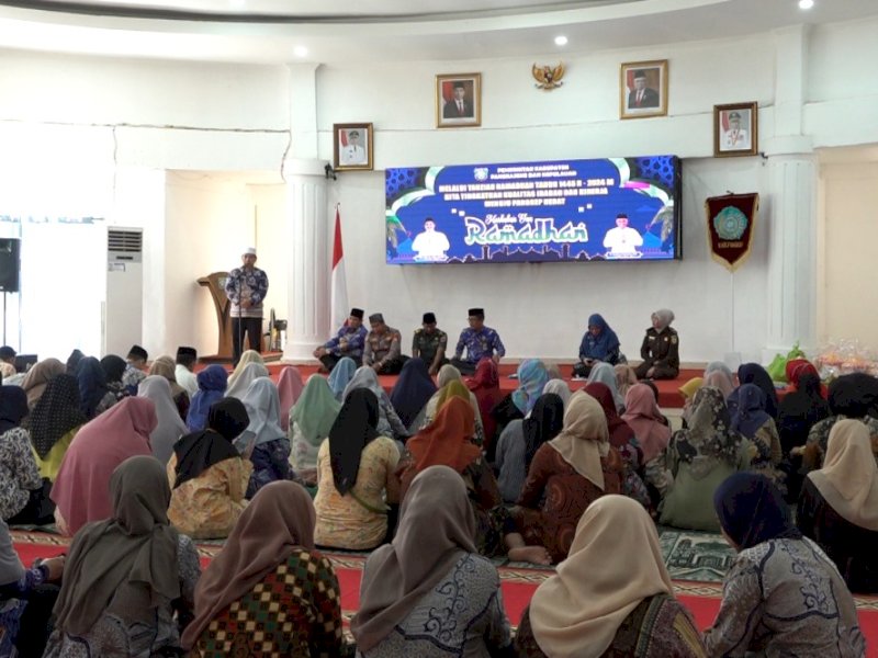 Ratusan Aparatur Sipil Negara (ASN) ikuti tausiyah ramadan, di aula rumah jabatan Bupati Pangkep, Kamis (14/3/2024). @Jejakfakta/dok. Humas Pemkab Pangkep
