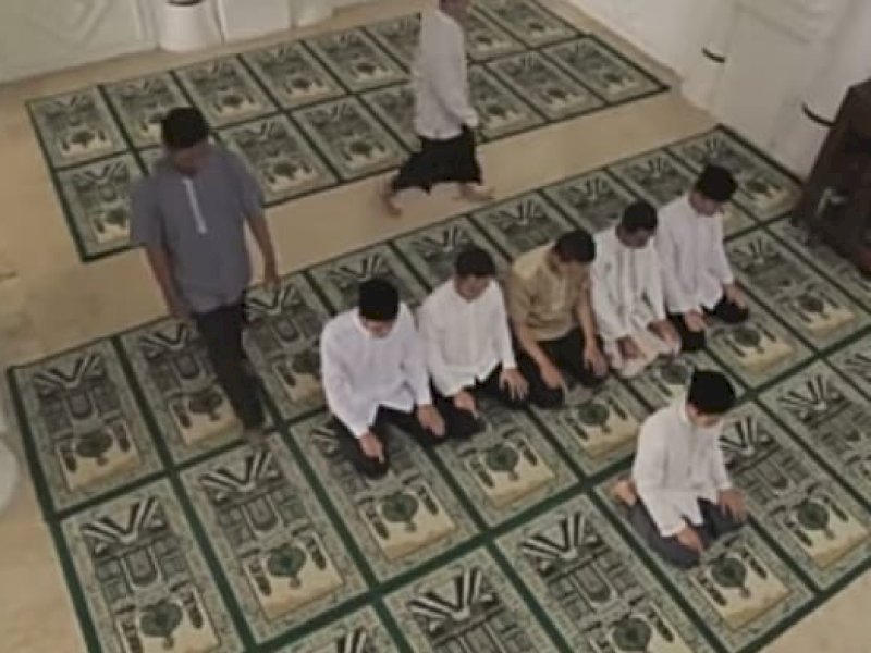 Makmum masbuk. (Tangkapan layar: PDM Jogja/UMY).