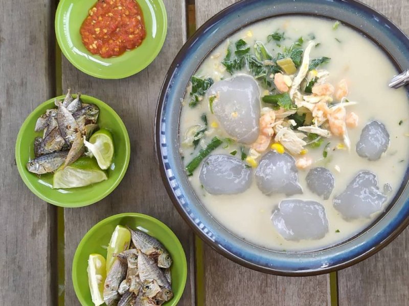 Kapurung, Kuliner terbuat dari sagu khas Sulawesi Selatan. (instagram.com/arif.fuddin.usman)
