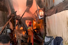 Damkar Makassar Mencatat 68 Kasus Kebakaran Sejak Januari-Juni 2024