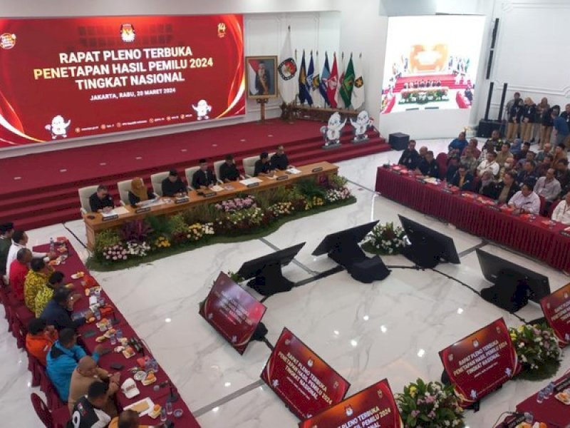 Komisi Pemilihan Umum (KPU) menetapkan pasangan calon presiden dan calon wakil presiden nomor urut 02, Prabowo Subianto dan Gibran Rakabuming Raka, sebagai pemenang Pemilihan Umum Presiden dan Wakil Presiden 2024. (CNBC Indonesia/Muhammad Sabki)
