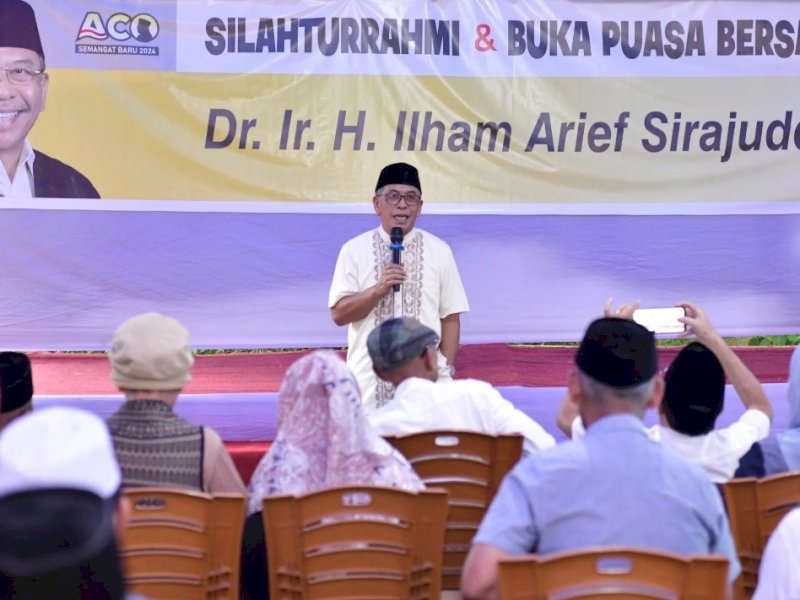IAS di kegiatan silaturahmi dan buka puasa bersama dengan tokoh masyarakat Bone, di Apala, Barebbo, Senin (25/3/2024). @Jejakfakta/Reza Arifuddin
