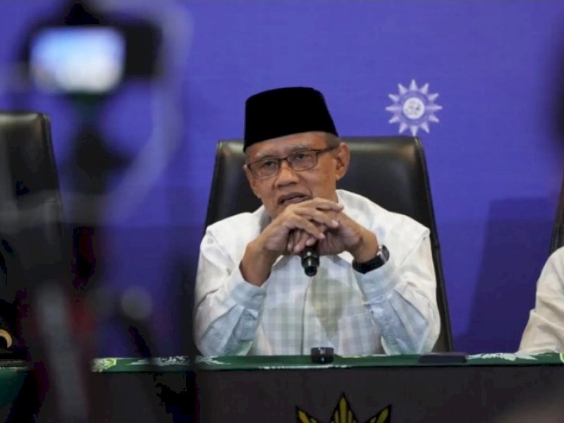 Ketua Umum Pimpinan Pusat (PP) Muhammadiyah, Haedar Nashir saat bertemu dengan awak media di Kantor PP Muhammadiyah Yogyakarta pada Sabtu (6/4/2024). @Jejakfakta/dok. Muhammadiyah.or.id