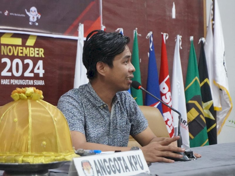 Anggota KPU Divisi Sosialisasi, Pendidikan Pemilih, Partisipasi Masyarakat, dan SDM (Sosdiklih Parmas dan SDM) KPU Bulukumba, Wamil Nur. @Jejakfakta/dok. Ist.