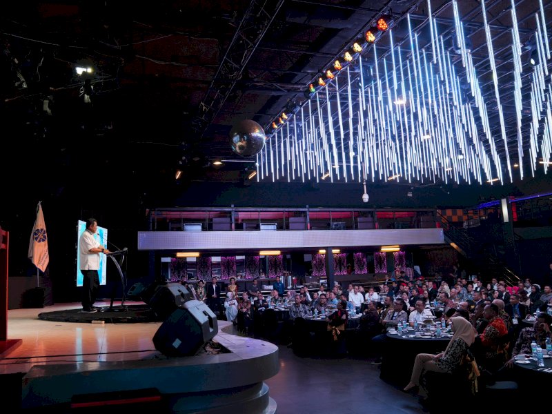 Penjabat Gubernur Sulsel, Bahtiar Baharuddin, saat menghadiri Musyawarah Daerah (Musda) yang dilaksanakan di Hotel Claro Makassar, Sabtu (27/4/2024). @Jejakfakta/dok. Humas Pemprov Sulsel