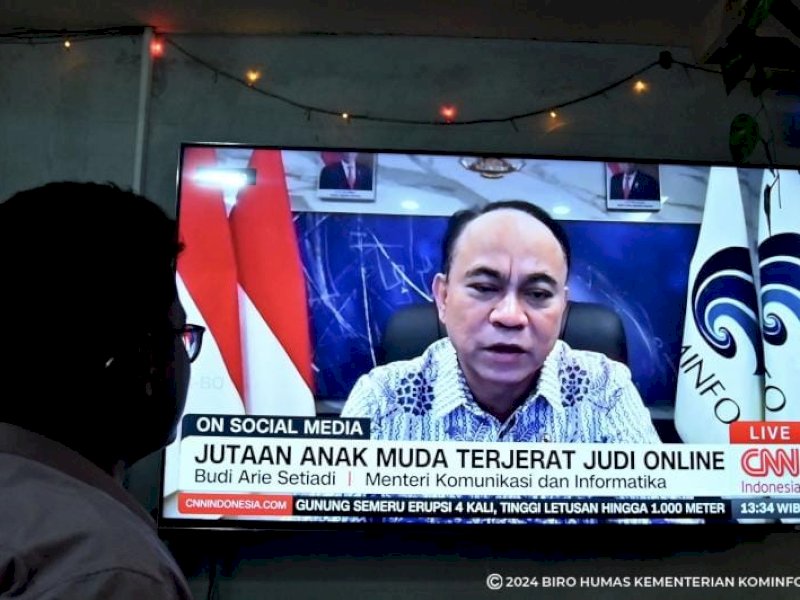 Budi Arie Setiadi, dalam Dialog CNN Indonesia Connected secara daring dari Kantor Kementerian Kominfo, Jakarta Pusat, Kamis (25/4/2024). (Dok.Kominfo)