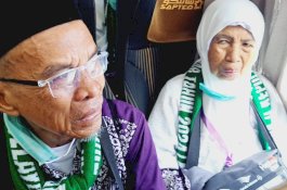 Sedu Jemaah Haji asal Selayar Zainuddin Melihat Keindahan Payung Nabawi