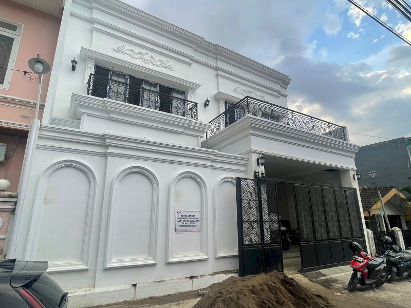 Tim penyidik KPK, menyita rumah Eks Mentan Syahrul Yasin Limpo (SYL), yang ditaksir senilai Rp4,5 Miliar di kelurahan Pandang, Kecamatan Panakkukang, Kota Makassar, pada Rabu (15/5/2024) kemarin. @Jejakfakta/dok. KPK