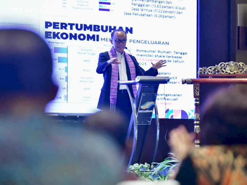  Penjabat Gubernur Sulawesi Selatan, Zudan Arif Fakrulloh, menghadiri Sosialisasi Pelaksanaan Terkait Proyek Strategis Nasional (PSN), di Hotel The Rinra Makassar, Rabu (22/5/2024). @Jejakfakta/dok. Humas Pemprov Sulsel
