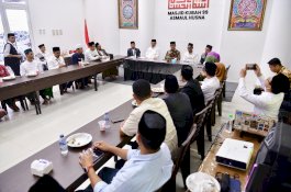 Pj Gubernur Sulsel Zudan Arif Dialog dengan Jemaah Masjid 99 Kubah, Ini Harapannya!