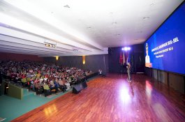 Support Perayaan Waisak Umat Budha, Penjabat Gubernur Sulawesi Selatan Zudan Arif: Kolaborasi Perkuat Kerohanian