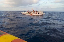 Kapal Angkut Kopra Tenggelam di Selayar, Tim Sar Gabungan Evakuasi 8 ABK dan Penumpang
