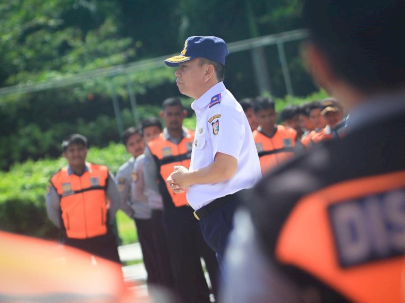 Dinas Perhubungan (Dishub) Kota Makassar melakukan rekayasa lalu lintas jelang perayaan shalat Ied Idul Adha 1445 Hijriah pada Senin, (17/6/2024). @Jejakfakta/dok. Humas Pemkot Makassar