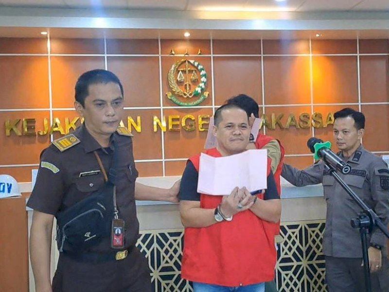 Kejaksaan Negeri (Kejari) Makassar menetapkan dua orang tersangka kasus dugaan korupsi pembangunan Gedung South Sulawesi Creative Hub (SSCH) pada Dinas Koperasi dan UMKM Provinsi Sulawesi Selatan Tahun 2021, Kamis (4/7/2024). @Jejakfakta/dok. Kejari Makassar