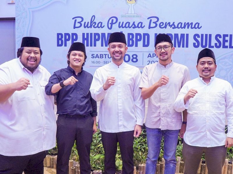 Ilustrasi. Ketua Hipmi Akbar Himawan Buchari
bersama Ketua HIPMI Sulsel, Andi Rahmat Manggabarani, Ketua OKK BPD HIPMI Sulsel Amirul Yamin Ramadhansyah dan pengurus BPD HIPMI  Sulsel. @Jejakfakta/dok. Ist.