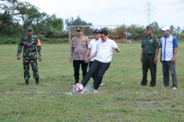Buka Bupati Cup 3 Zona Rilau Ale, Wabup Edy Manaf Ungkap Filosofi Sepak Bola