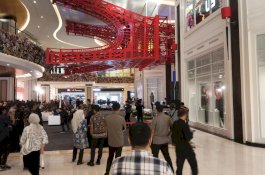 CT Corp Menuju Green Economy, Chairul Tanjung Resmikan PLTS Atap di TSM Makassar