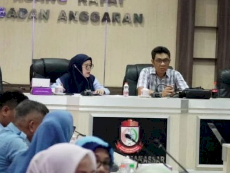 Komisi B DPRD Makassar, Selasa (20/2/2024), rapat panitia khusus (Pansus) pembahasan rancangan peraturan daerah (Perda) Kota Makassar tentang pendirian perusahaan umum daerah (Perusda) Terminal Makassar Metro.