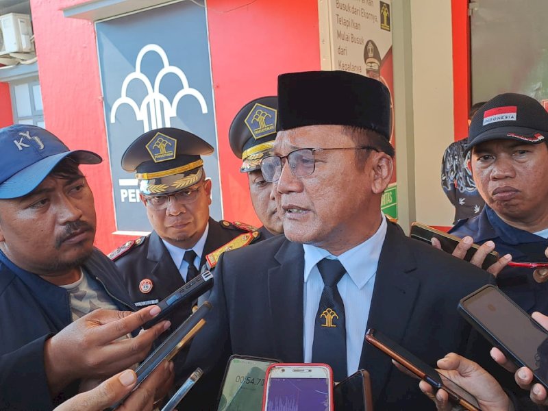 Kepala Divisi Pemasyarakatan Kanwil Kemenkumham Sulsel Yudi Suseno saat memberikan keterangan pers di Lapas Kelas I A Makassar, Sabtu (17/8/2024). @Jejakfakta/Samsir