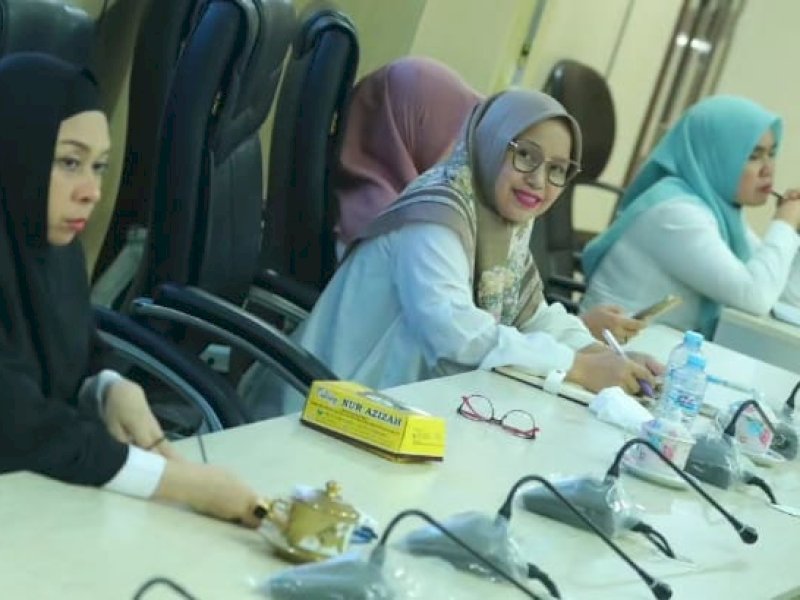 Rapat lanjutan Panitia Khusus (Pansus) pembahasan Ranperda Kota Makassar tentang Pemberian Insentif dan Kemudahan Berinvestasi, di Gedung DPRD Kota Makassar, Rabu (21/8/2024).