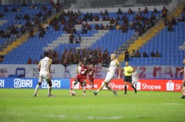 Kalahkan Dewa United 3-1, PSM Kokoh di Puncak Klasemen