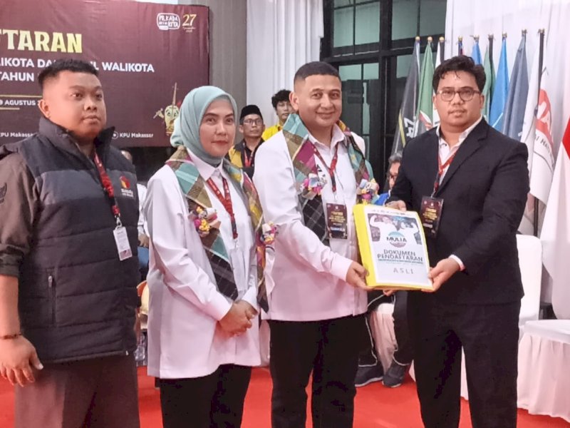 Pasangan calon Wali Kota dan Wakil Walikota, Munafri Arifuddin dan Aliyah Mustika Ilham resmi mendaftarkan diri ke Komisi Pemilihan Umum (KPU) Kota Makassar, Kamis (29/8/2024) siang. @Jejakfakta/Samsir