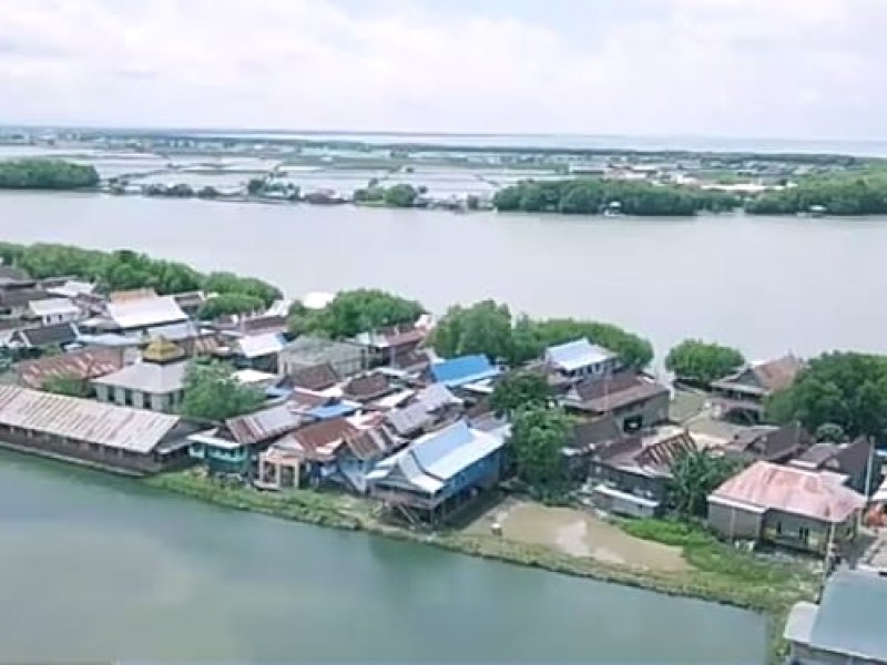 Kampung Pandang Lau, Kelurahan Tekolabbua, Kecamatan Pangkajene, Kabupaten Pangkajene dan Kepulauan (Pangkep), Sabtu 8 Januari 2022.(Foto: Hasbi documentary).