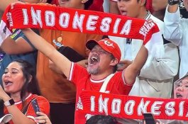 Tak Rugi Achmad M Asri dan Istri ke Jeddah Dukung Timnas Indonesia