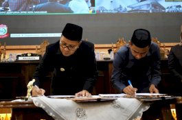 Malam Terakhir DPRD Kota Makassar 2019-2024 Sahkan 4 Ranperda Jadi Perda, Ada Perda RTRW 2024-2043