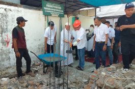 Kapolda Sulsel Letakkan Batu Pertama Pembangunan Pondok Tahfidz Darussalam Makassar