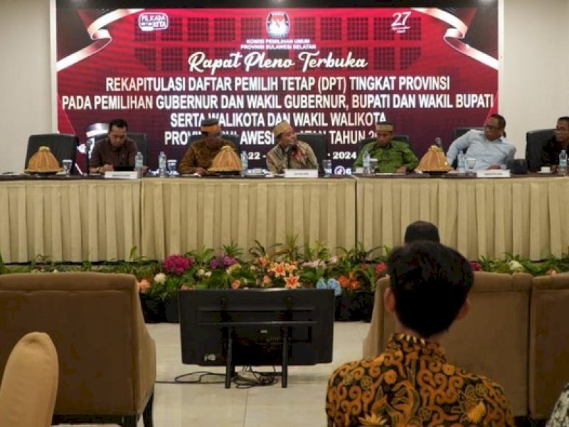 Rapat pleno terbuka rekapitulasi DPT di Sulsel. @Jejakfakta/Dok. Istimewa

