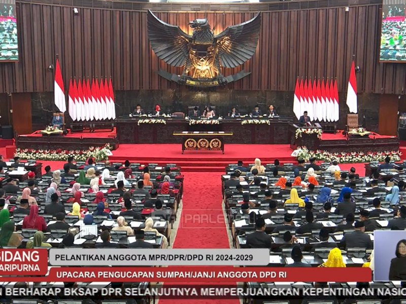 Sebanyak 580 anggota Dewan Perwakilan Rakyat (DPR) RI periode 2024-2029 resmi dilantik hari ini, Selasa (1/10/2024). @Jejakfakta/Tangkapan Layar TV Parlemen