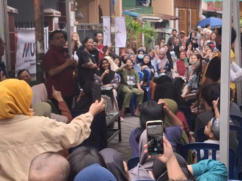 Calon Wali Kota Makassar, Munafri Arifuddin saat melakukan kampanye dialogis di Malimongan Tua, Kecamatan Wajo, Kamis, (3/10/2024). @Jejakfakta/dok. Istimewa