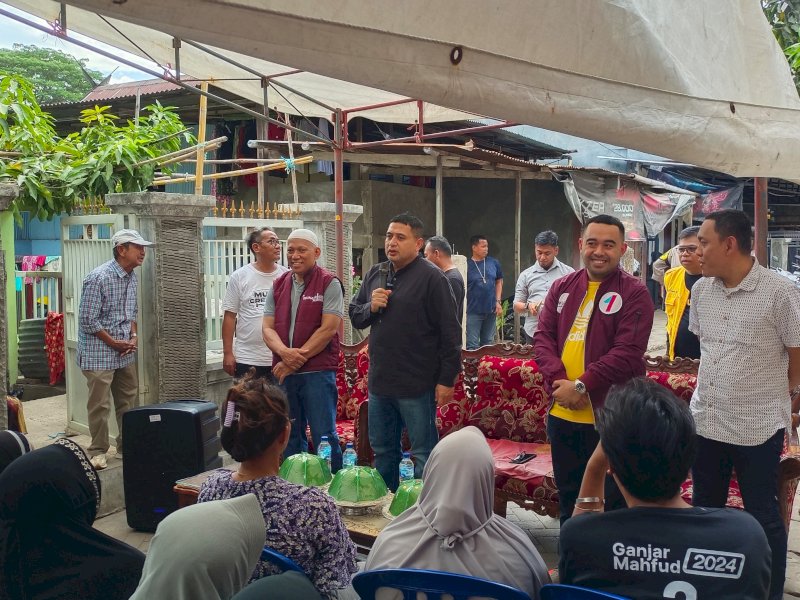 Calon Wali Kota Makassar Munafri Arifuddin melanjutkan kampanyenya di Kelurahan Bira, Kecamatan Tamalanrea pada Selasa (8/10/2024). @Jejakfakta/Istimewa
