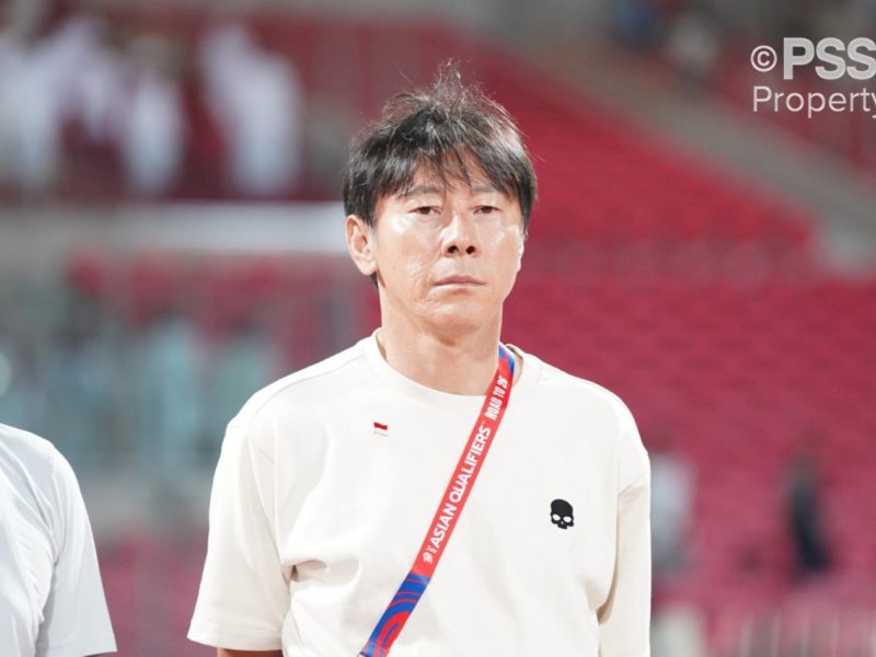 Pelatih kepala Timnas Indonesia Shin Tae-yong saat berhadapan dengan Bahrain di Stadion Nasional Bahrain, Riffa, Kamis (10/10/2024). @Jejakfakta/dok. PSSI