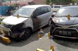 Kantor Redaksi Jubi Dilempari Bom Molotov, 2 Mobil Terbakar