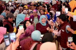 Bersama Ribuan Kanvasser, Aliyah Optimis Mulia Rebut Kemenangan di Pilwalkot Makassar