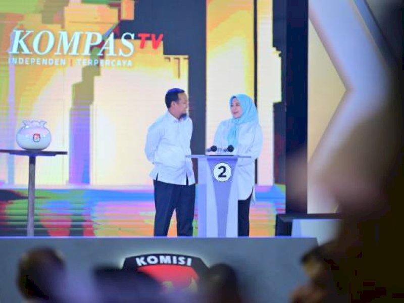 Pasangan Andi Sudirman Sulaiman-Fatmawati Rusdi (Andalan Hati) unggul di semua sesi debat Pilgub Sulsel yang berlangsung, Senin (28/10/2024). Foto: Istimewa