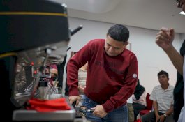 Kembangkan Minat Usaha Lewat Seni Meracik Kopi di MULIA Creative Hub