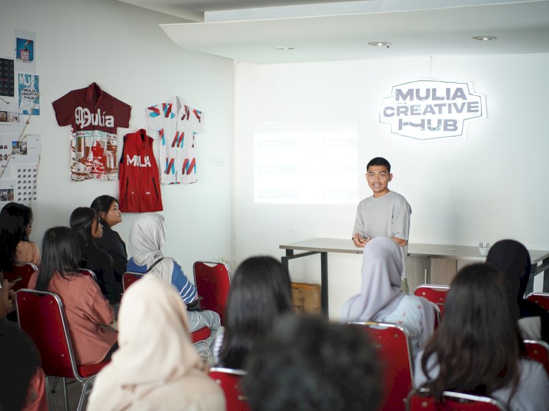 Mulia Creative Hub berbagi ilmu Public Speaking bersama Mohammed Sabeq, Founder Syiar Tawa Project, Rabu (6/11/2024). @Jejakfakta/dok. Istimewa