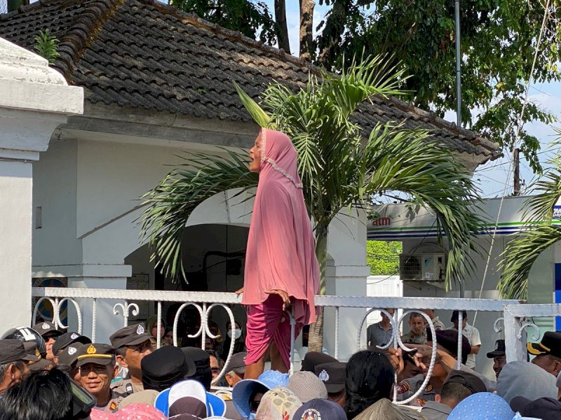 Petani Polongbangkeng kembali menagih janji manis yang terus dilontarkan oleh Pj Bupati Takalar terkait penyelesaian konflik agraria warga dengan PTPN Takalar. @Jejakfakta/Istimewa 