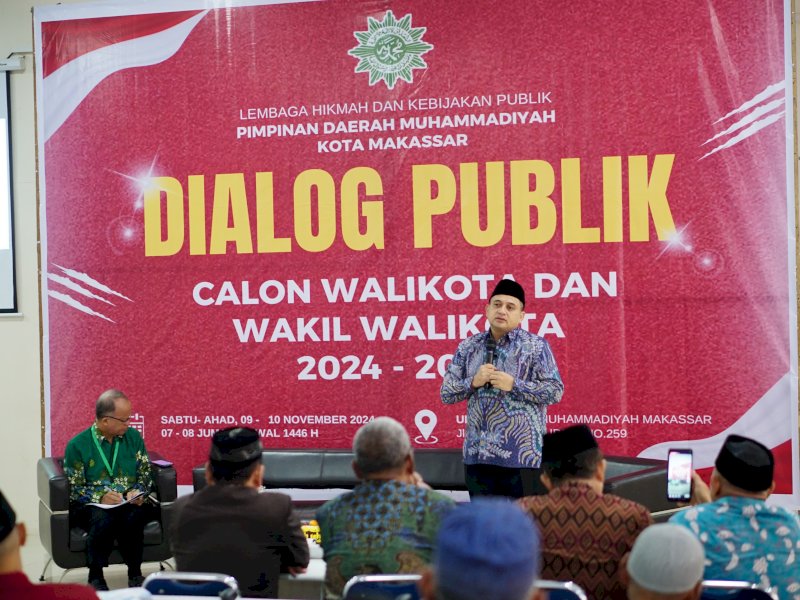 Calon Wali Kota Makassar dengan nomor urut 1, Munafri Arifuddin saat menghadiri dialog publik yang diadakan Lembaga Dakwah dan Kebijakan Publik (LDKP) Pimpinan Daerah Muhammadiyah (PDM) Kota Makassar diselenggarakan di Universitas Muhammadiyah Makassar, Sabtu (9/11/2024). @Jejakfakta/dok. Istimewa