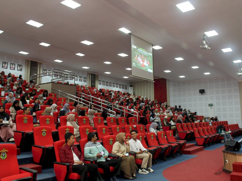 Himpunan Mahasiswa Epidemiologi (HIMAPID) Fakultas Kesehatan Masyarakat Universitas Hasanuddin (FKM Unhas) sukses menyelenggarakan Seminar Nasional bertema "Optimalisasi Peran Kampus Sehat dalam Meningkatkan Awareness dan Menurunkan Stigma serta Diskriminasi terhadap TB di Lingkungan Kampus", Sabtu (16/11/2024). @Jejakfakta/Istimewa