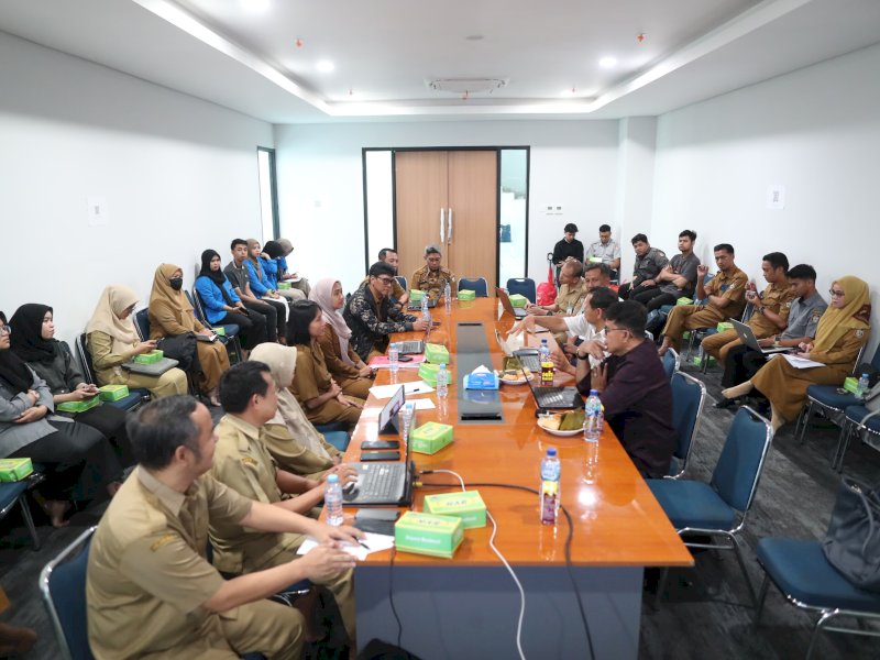Dinas Komunikasi dan Informatika (Kominfo) Kota Makassar gelar Uji konsekuensi informasi publik lingkup Pemkot Makassar digelar di gedung Makassar Government Center and Services (MGCS), Selasa (10/12/2024). @Jejakfakta/Istimewa