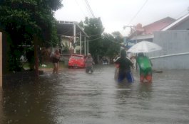 Makassar Kembali Dikepung Banjir, Air Sampai Lutut Orang Dewasa