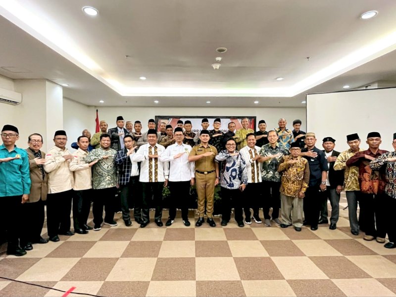 Pembukaan Silatnas Forum Kerukunan Umat Beragama yang digelar oleh FKUB Sulsel di Hotel Dalton Makassar, Senin malam (16/12/2024). @Jejakfakta/Istimewa