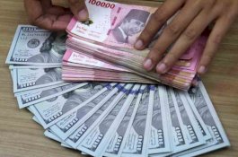 Rupiah Terus Anjlok, Dolar AS Tembus Rp16.300